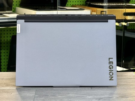 Lenovo Legion Slim 16IRH8 7